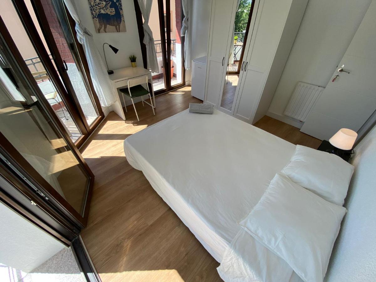 Albufera 75 Hotel Madrid Bagian luar foto