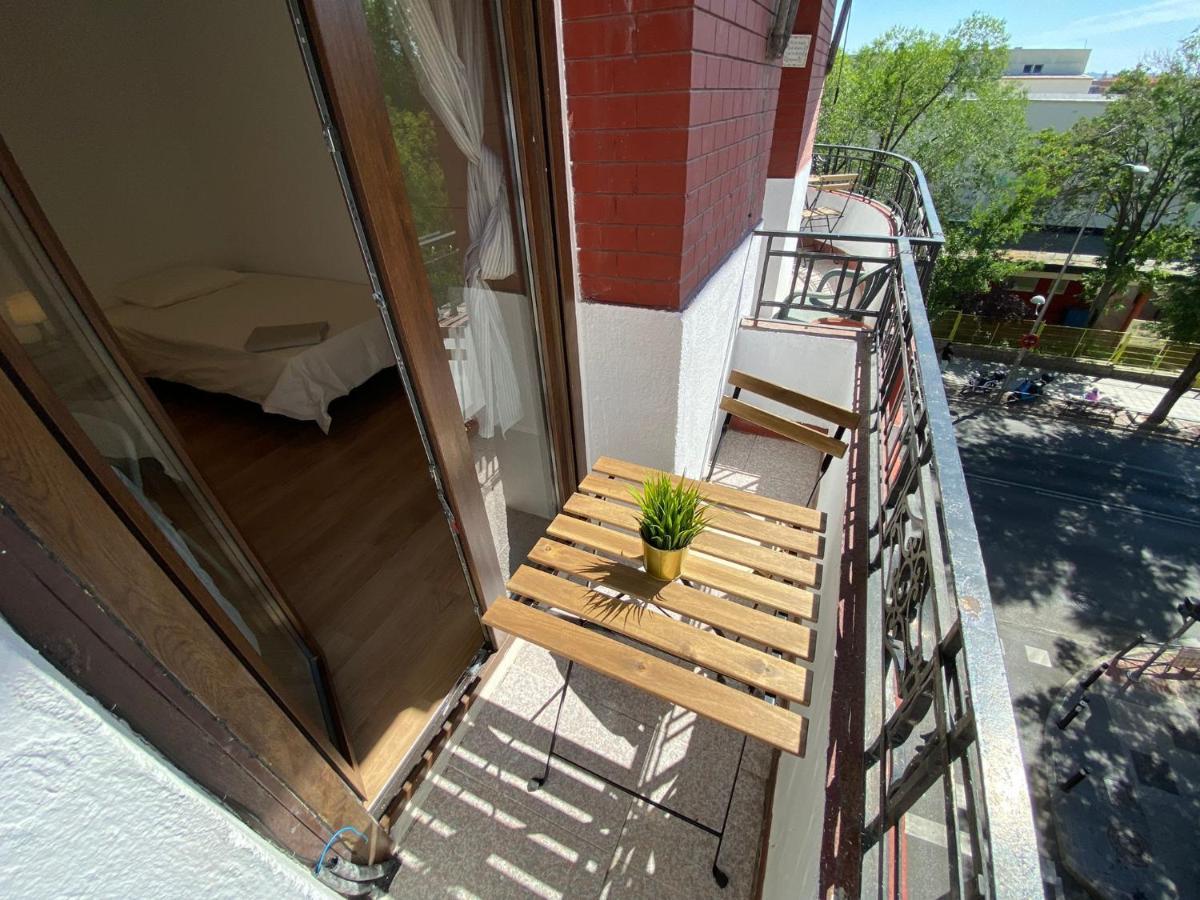Albufera 75 Hotel Madrid Bagian luar foto