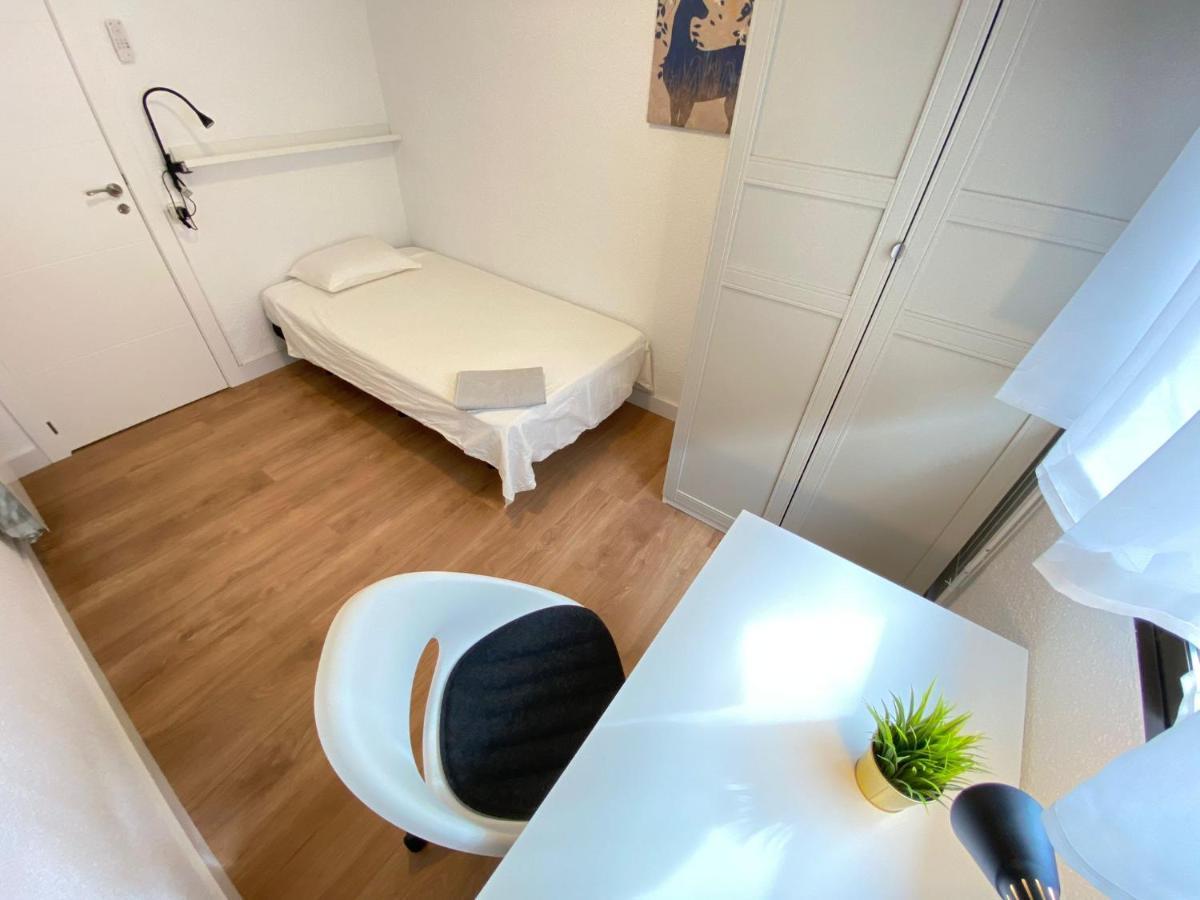 Albufera 75 Hotel Madrid Bagian luar foto